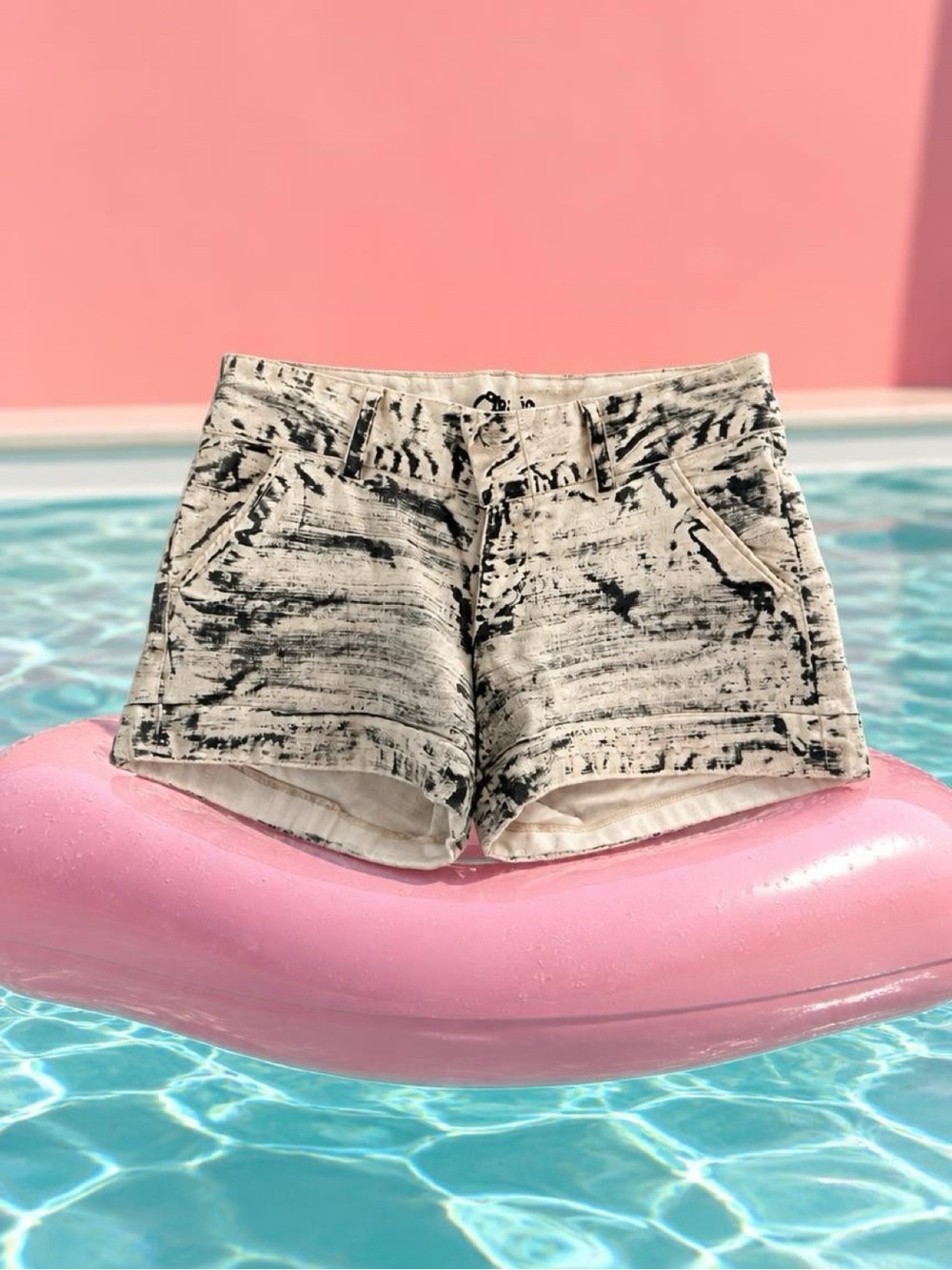 Alice + Olivia Dark Gray & White Denim Cutoff Shorts